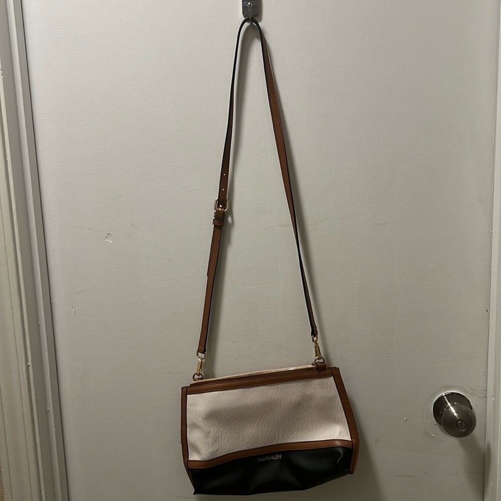 Calvin Klein crossbody JT-B